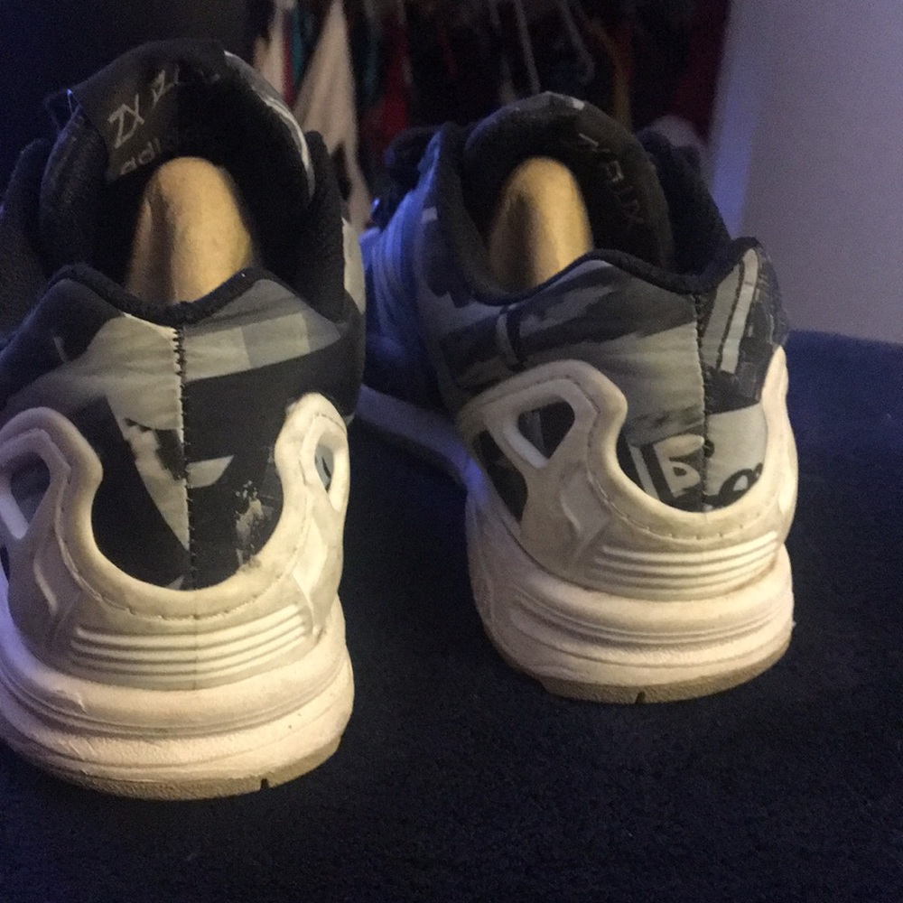 Adidas - Picture 2 of 3